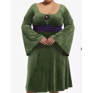 Her Universe Star Wars Padme Green Velvet Bell Sleeve Dress Plus Size 1 Nwt